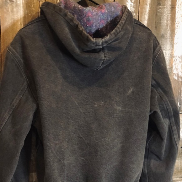 SOLD! Carhartt Jacket - Picture 5 of 6